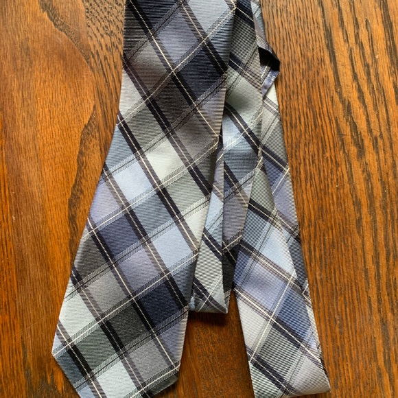 Calvin Klein Tie (3.25”) - Picture 2 of 4